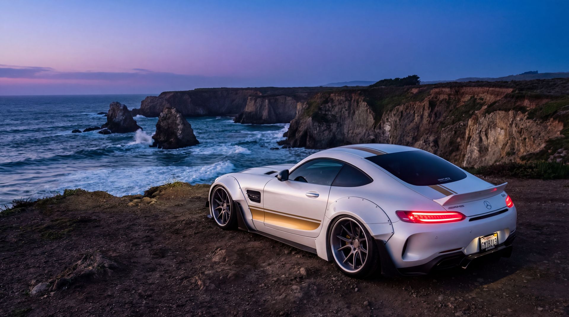 爱情岛跑车视频：奔驰AMG GT海岸线自驾改装视频分享